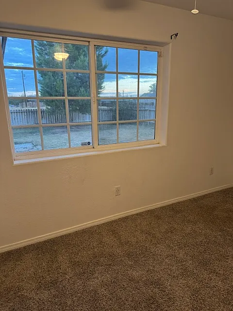 2 bed, 160 sqft, $770 — Photo 1