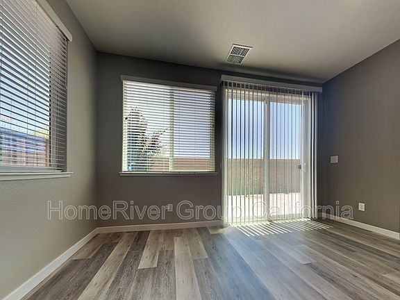 4th image of 2348 Aerostar Way