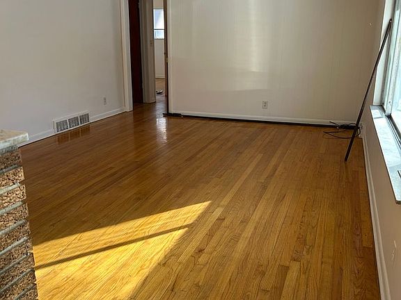 4th image of 315 Hazelwood Ave