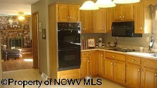 4th image of 199 Circle Dr