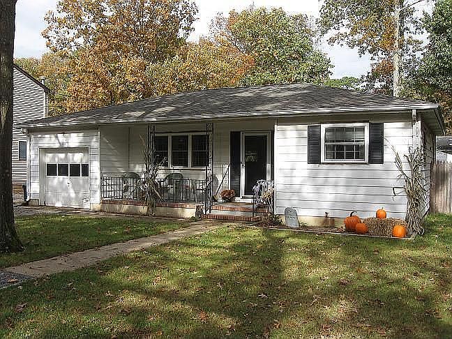 Front View of Home