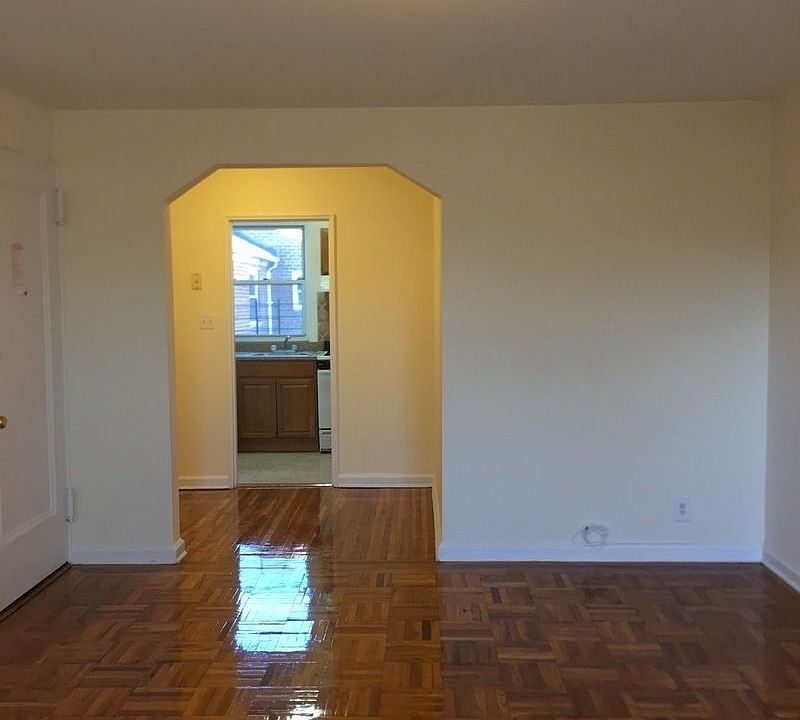 1st image of 19207 42nd Ave APT 3