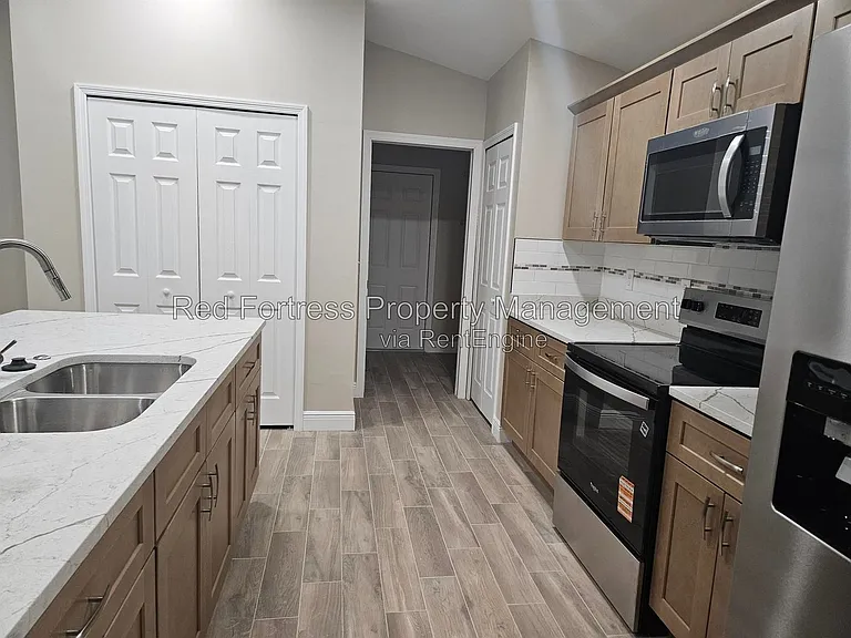 344 Louise Ave — Photo 4