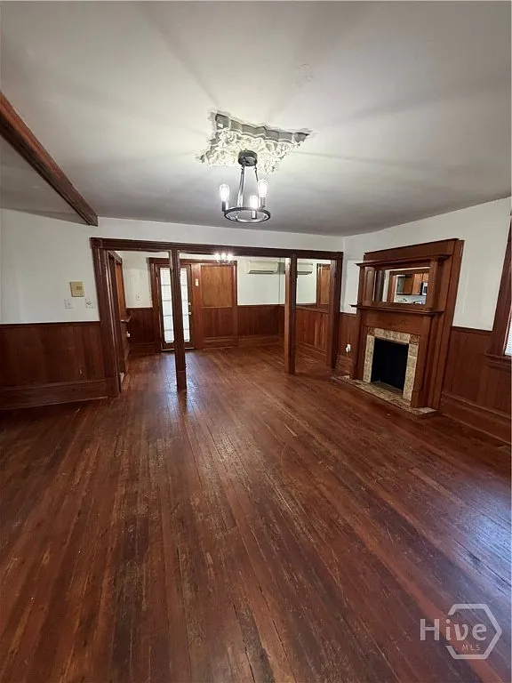 Building Photo - 228 E Henry St #D