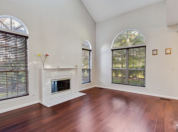 2nd image of 1625 Woodhaven Ct