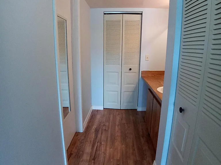1800 University Ln #106 — Photo 15
