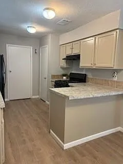 7615 Woodland West Dr — Photo 8