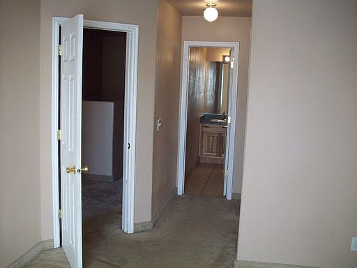 5th image of 1039 E 600 S APT 8