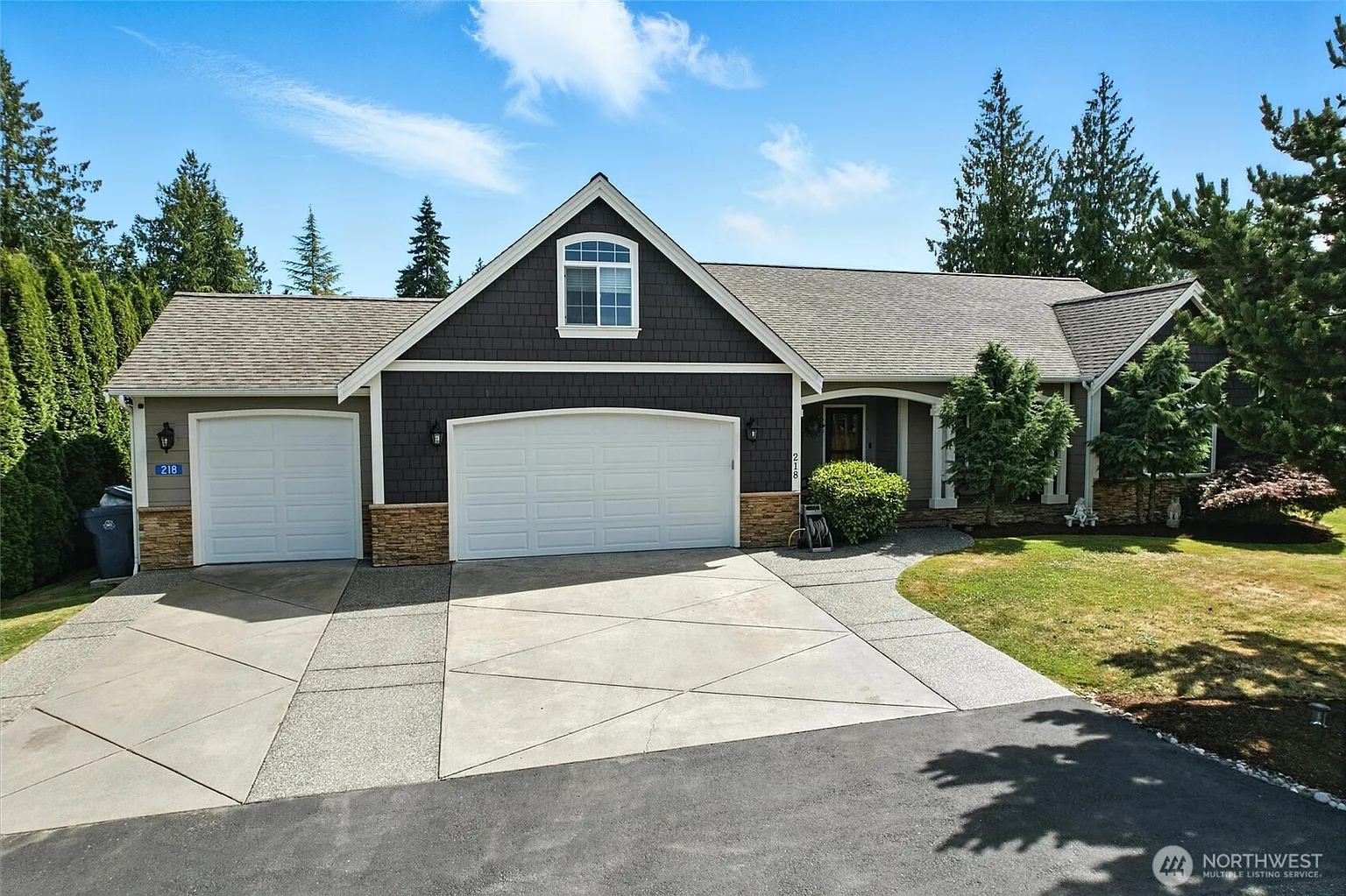 218 Lilly Lane photo 1