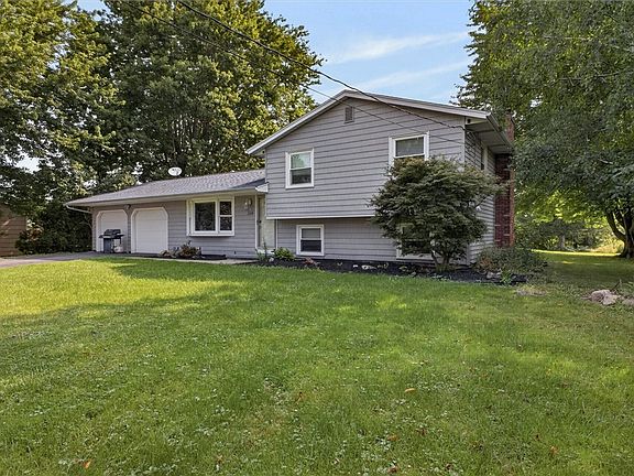 3rd image of 334 Lighthouse Rd