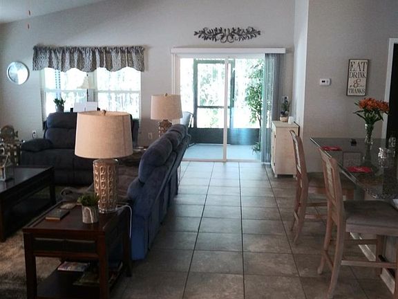 4th image of 162 Palace Dr