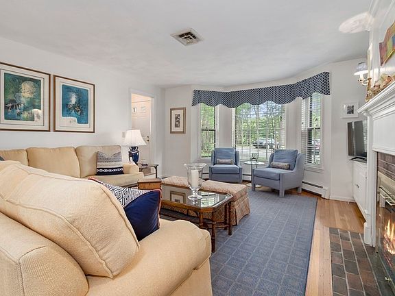 3rd image of 521 West St APT 14