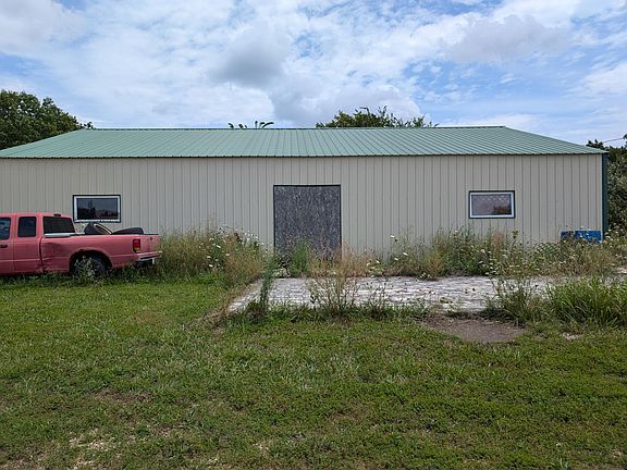 4th image of 2740 U S Hwy 65