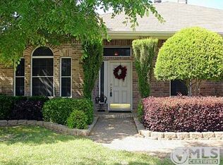 1719 Birch Ln, Corinth, TX 76210