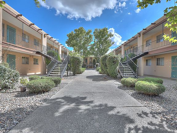 2nd image of 6020 Kathryn Ave SE #4