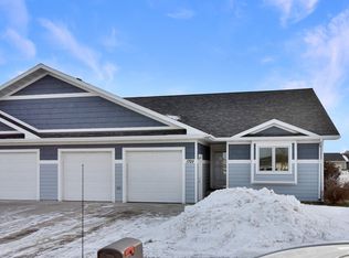 1720 34th Ave SE, Minot, ND 58701
