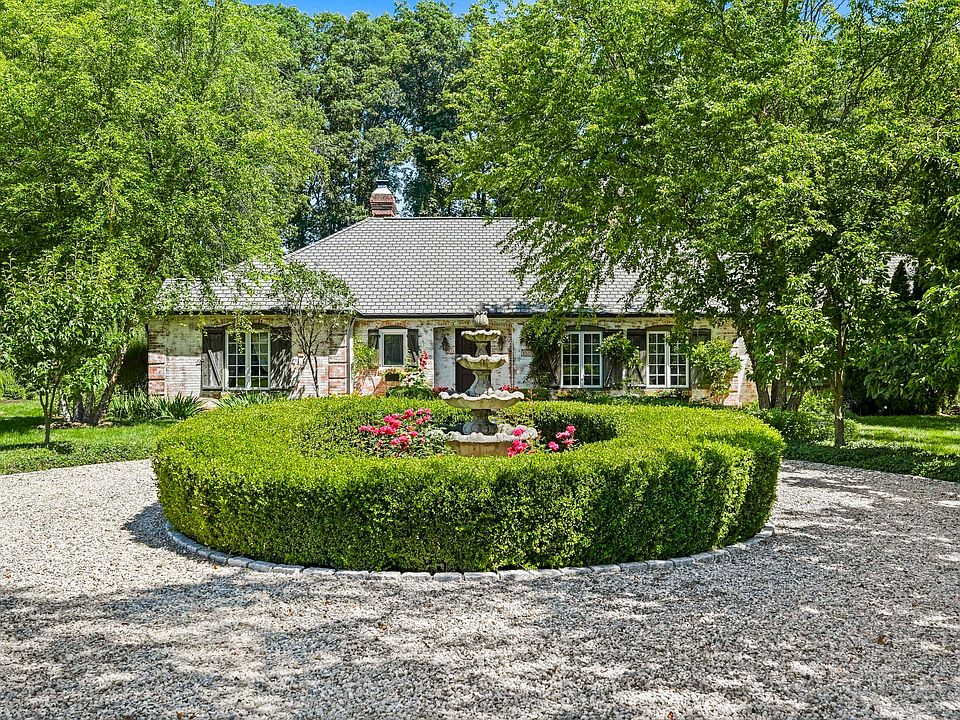 1st image of 9505 Copley Dr