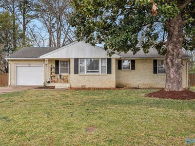 7605 Saxon Dr SW, Huntsville, AL, 35802