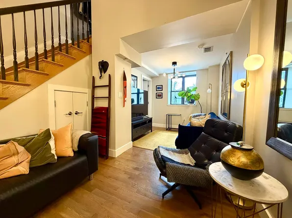 55 S 11th St APT 1I, Brooklyn, NY 11249