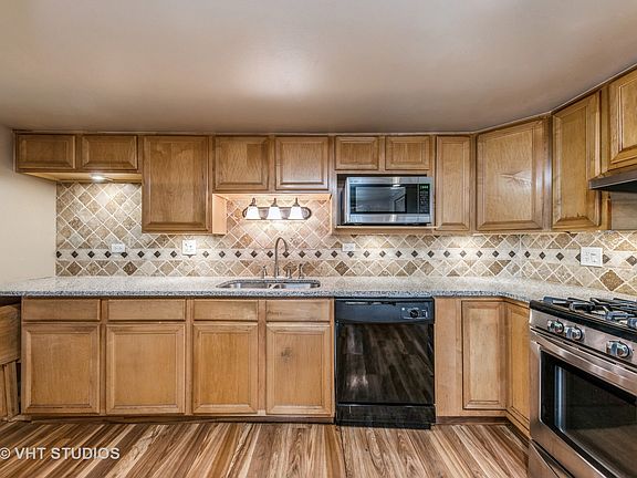 5th image of 1009 Sagamore Dr #1354