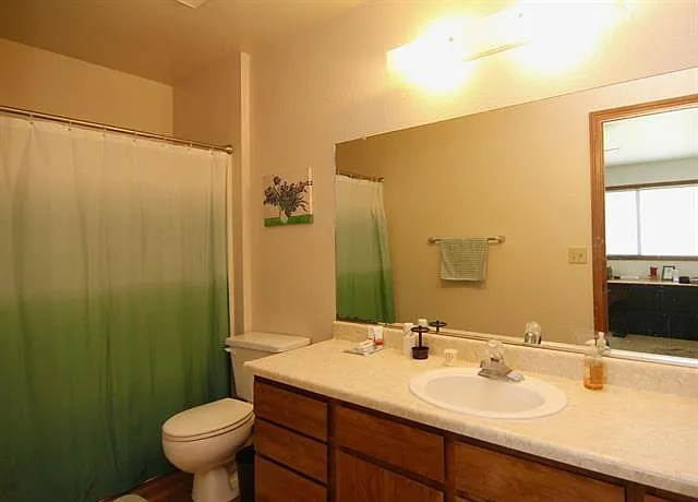 802 Carmen Dr #B — Photo 10