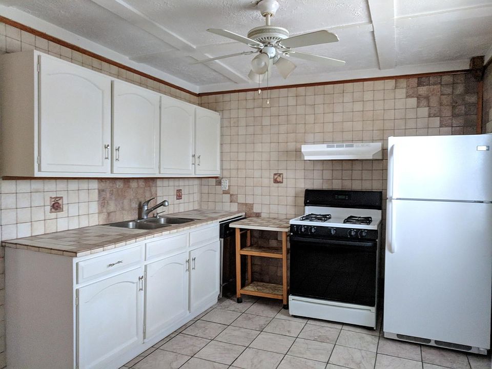 1st image of 15170 22nd Ave Fl 2