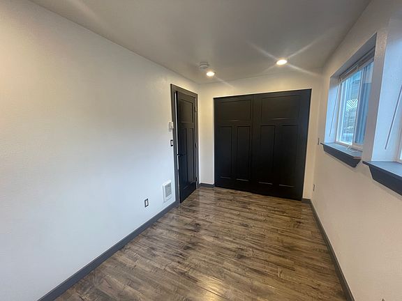 3rd image of 526 Hazel Ave #528
