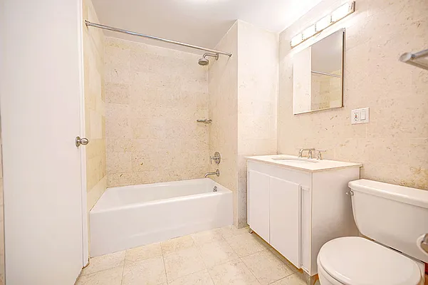 Rented by Urbane Brokerage | media 11