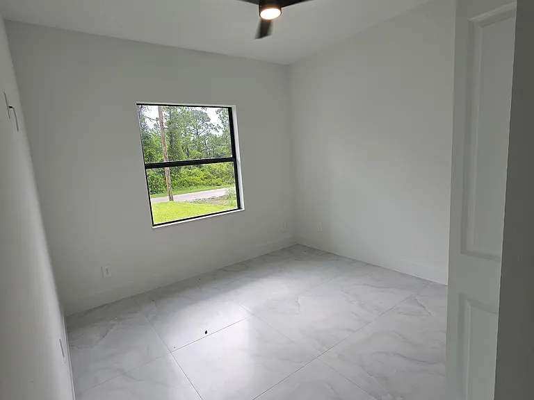 481 Linden Ave S #481 — Photo 5