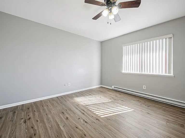121 E Van Riper Rd — Photo 10