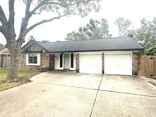 2019 Redwood St Photo 1