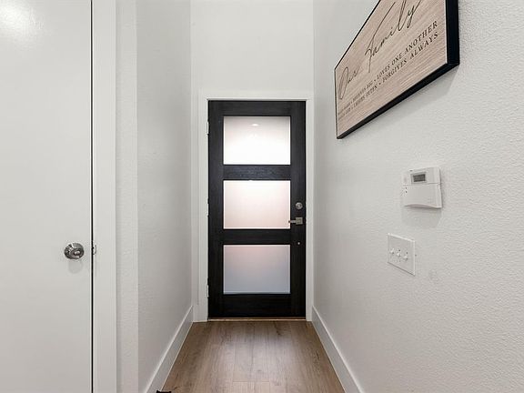 4th image of 6931 Yellowstone Way Drive