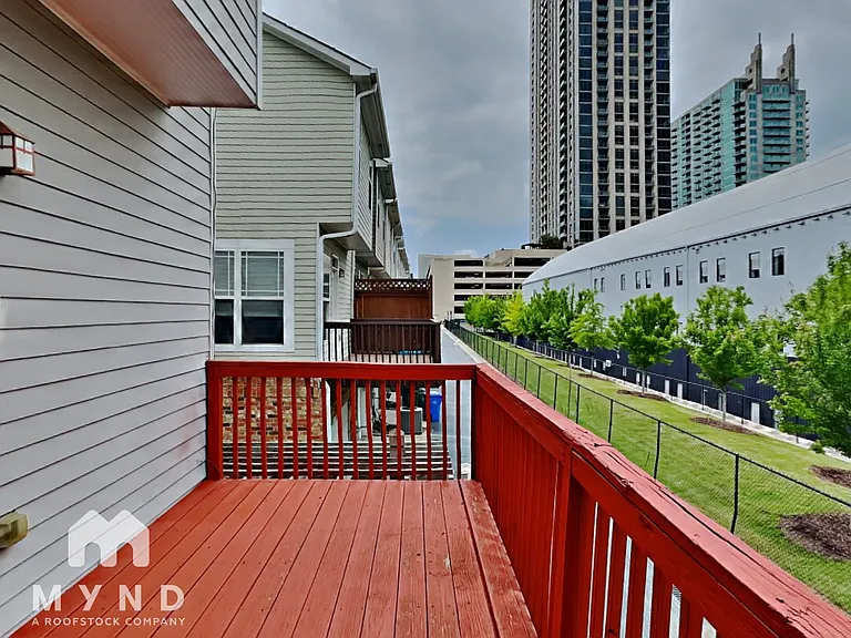 213 16th St NW #9 — Photo 21