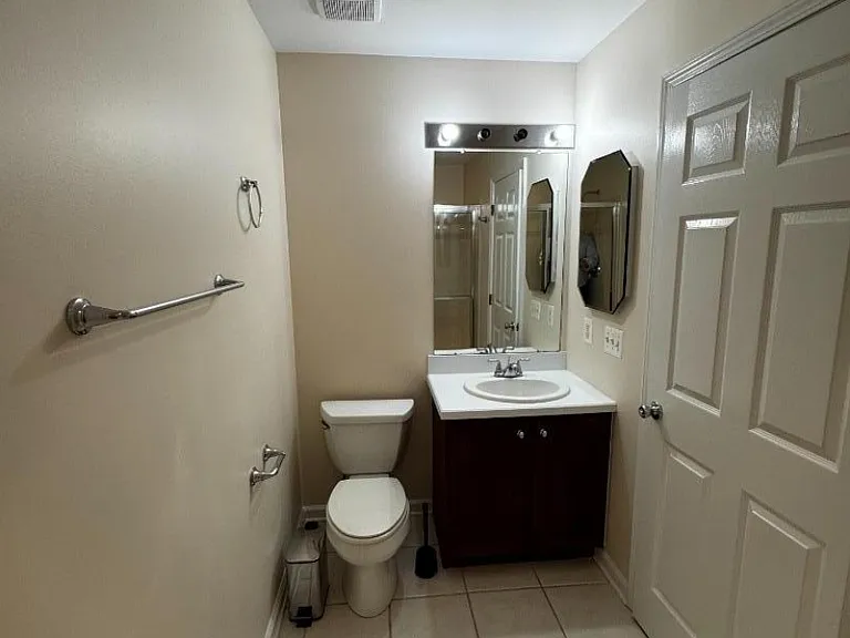 533 Coventry Dr — Photo 26