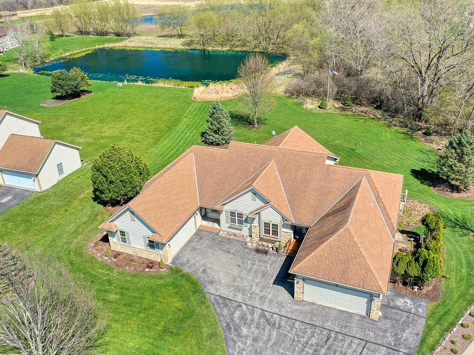 W264N2032 Deer Haven COURT UNIT A, Pewaukee, WI 53072 Zillow