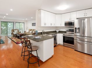 950 Cove Rd #C4, Stamford, CT 06902