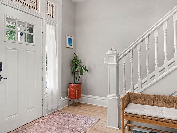 2nd image of 242 S Cypress Ave