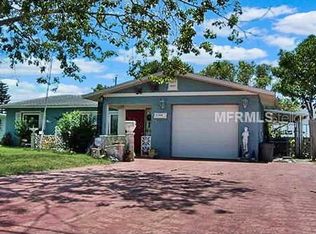 1748 Banyan Dr, Venice, FL 34293