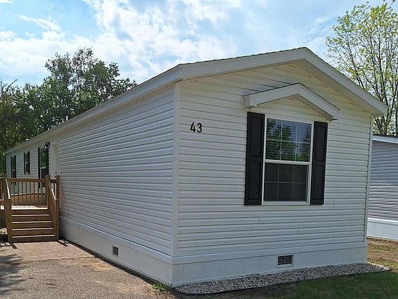 3rd image of 215 N McKay Ave #43