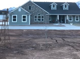 1554 S Badger Way, New Harmony, UT 84757