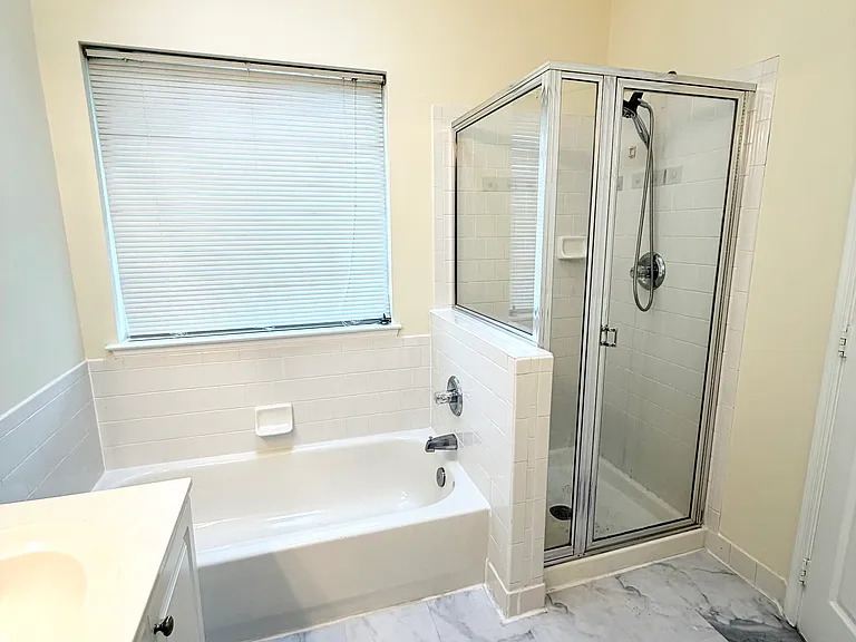 2543 Selkirk Ct — Photo 24
