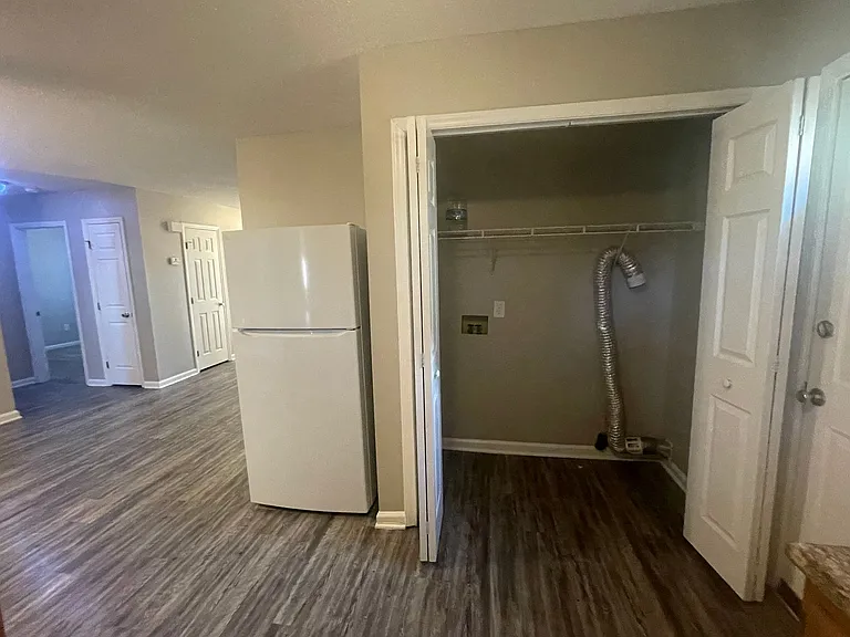 1620 Ervin Ln — Photo 11