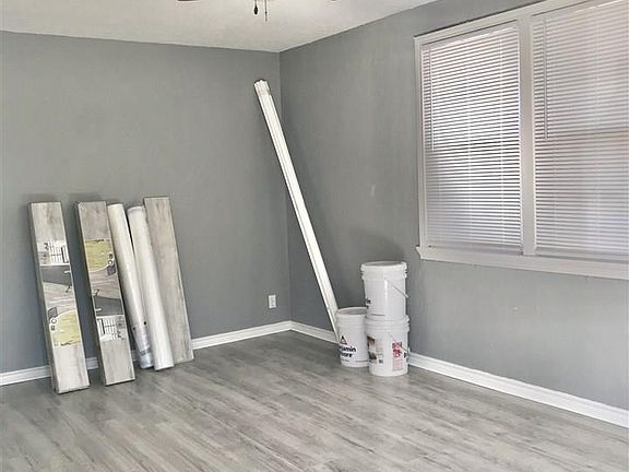 3rd image of 1003 E Wenonah Blvd