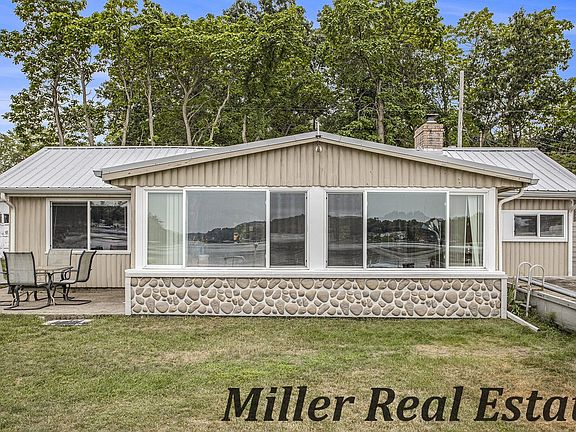 2nd image of 364 Barlow Cove Dr