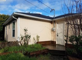 2516 Broadway Ct, North Bend, OR 97459