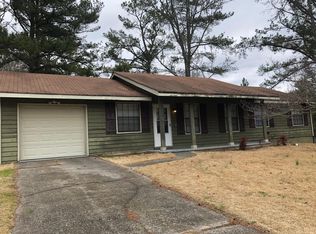 3394 Hogan Dr NW, Marietta, GA 30152