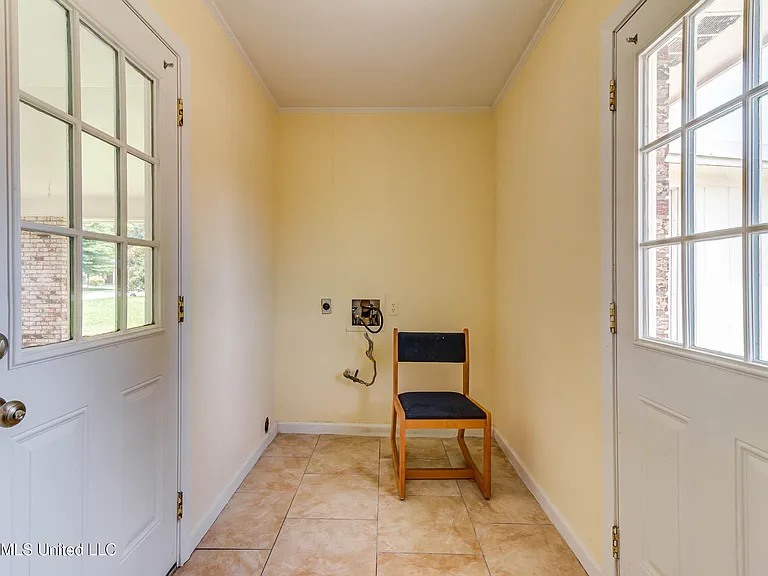 150 Gary St — Photo 16