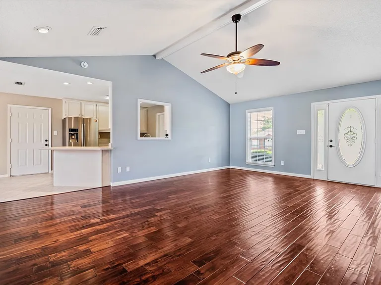 3709 Seleste Dr — Photo 4