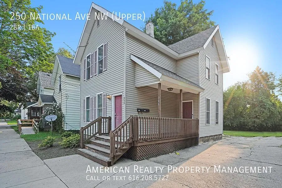 2 bed, 900 sqft, $1,400 — Photo 2