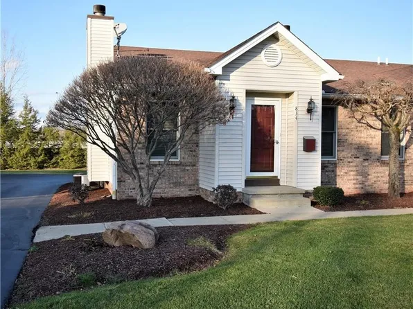 834 W Park Ave, Hubbard, OH 44425
